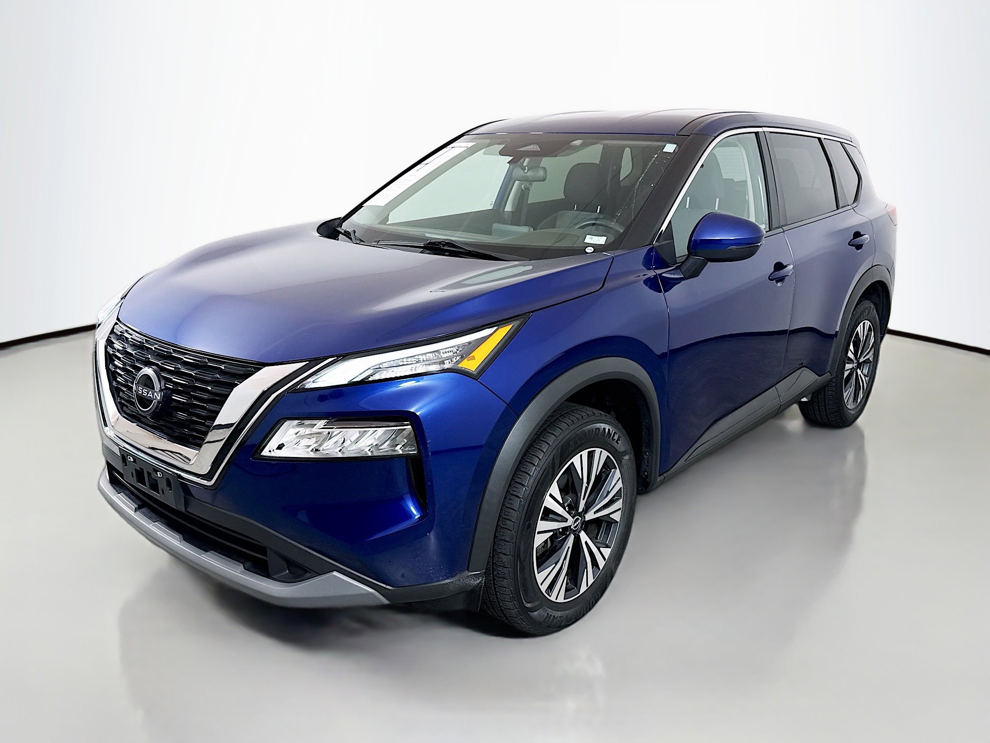 Used 2022 Nissan Rogue SV AWD/4WD image 3