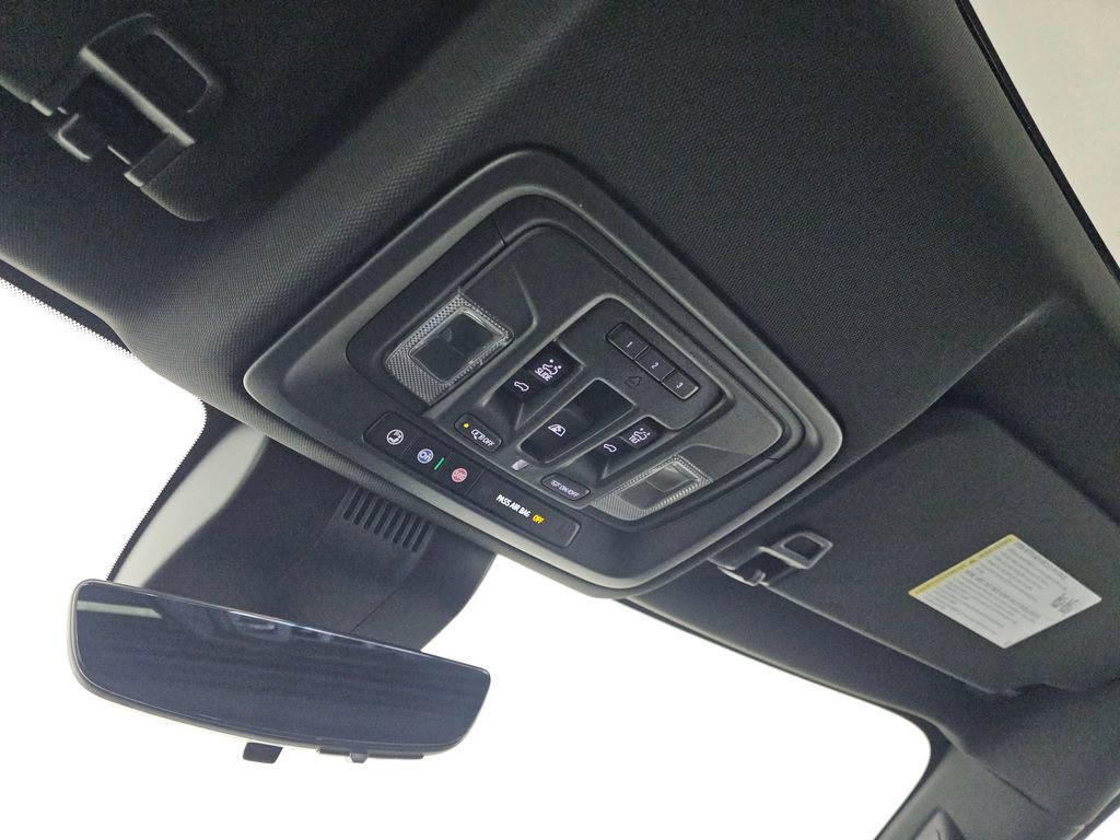 Used 2025 Chevrolet Silverado 1500 High Country w/ Technology Package image 33