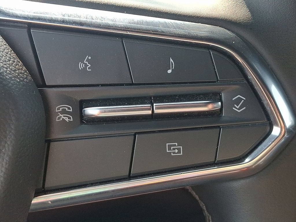 Certified 2025 Chevrolet Suburban LT AWD/4WD image 23