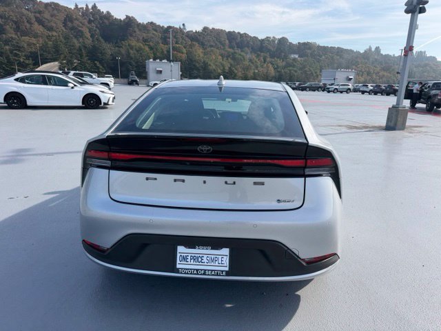 Certified 2023 Toyota Prius LE AWD/4WD image 7