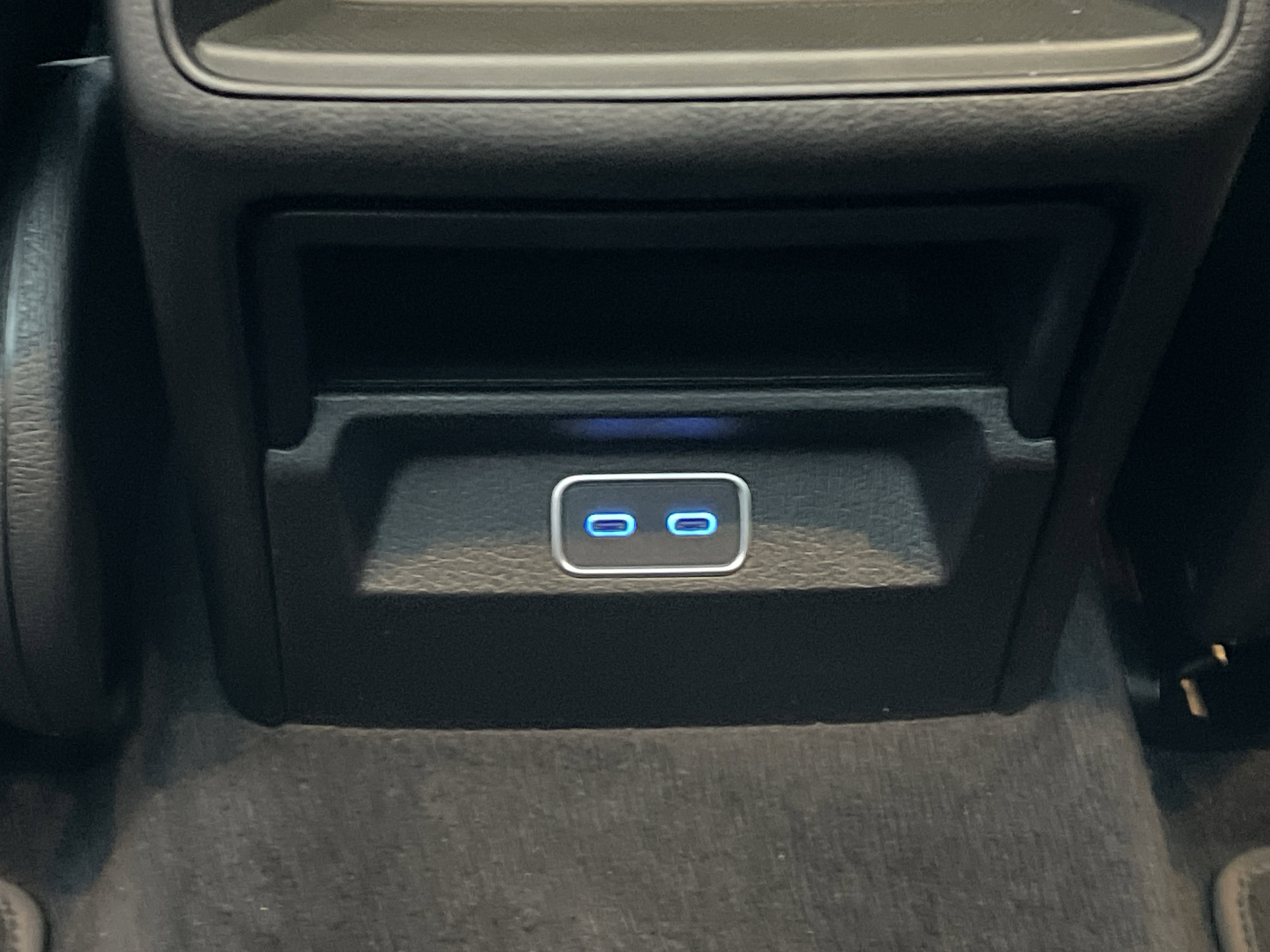 Certified 2025 Mercedes-Benz GLE 350 4MATIC image 40