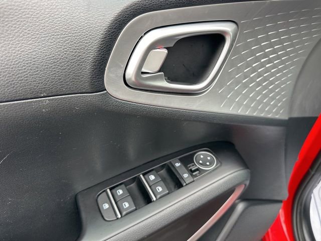 Used 2024 Kia Soul LX w/ Option Group 015 FWD image 9