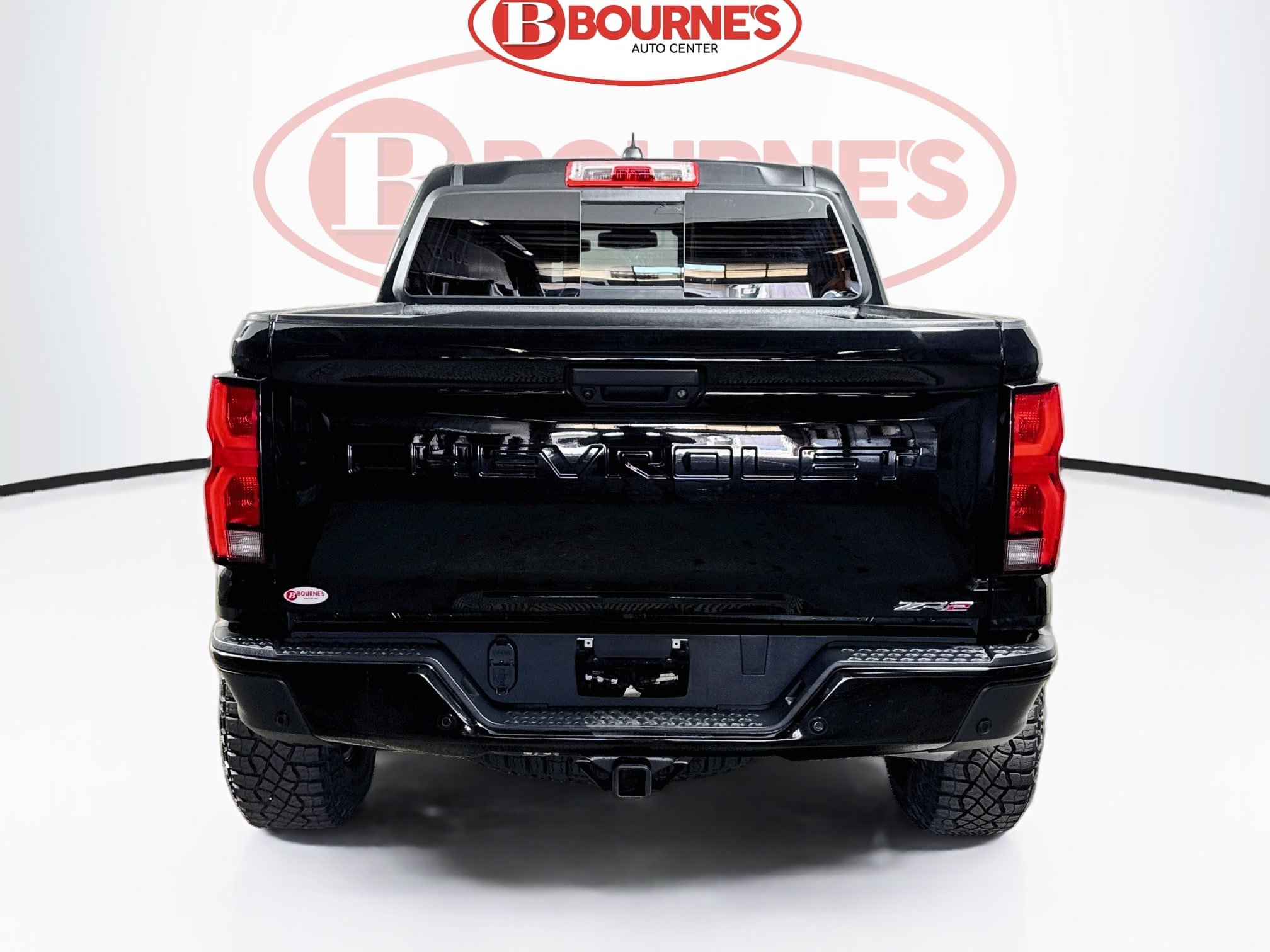 Used 2025 Chevrolet Colorado ZR2 w/ Technology Package AWD/4WD image 11