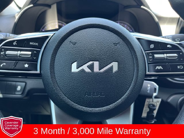 Used 2022 Kia Forte LXS FWD image 5