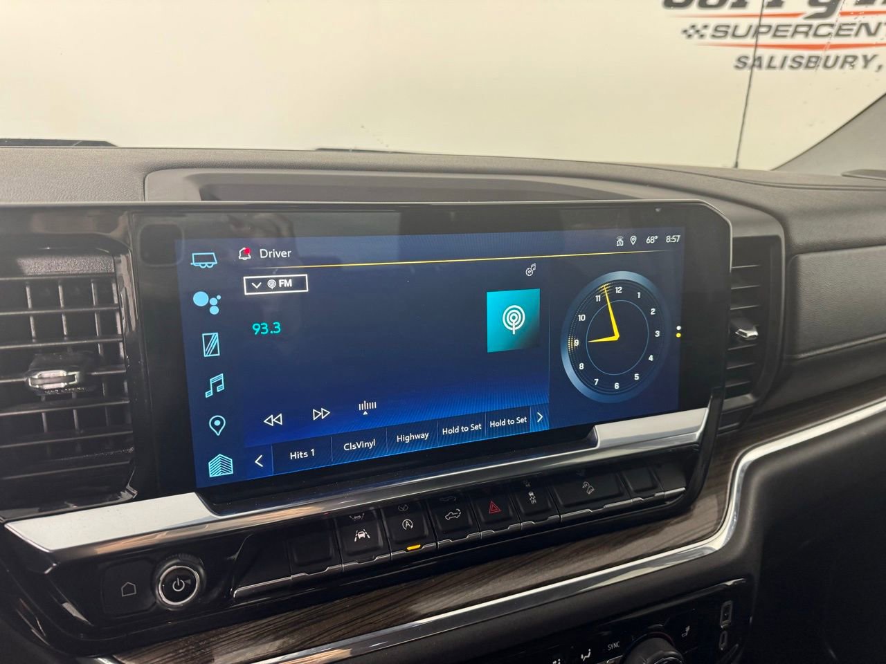 Used 2024 Chevrolet Silverado 1500 LT Trail Boss w/ Protection Package image 15