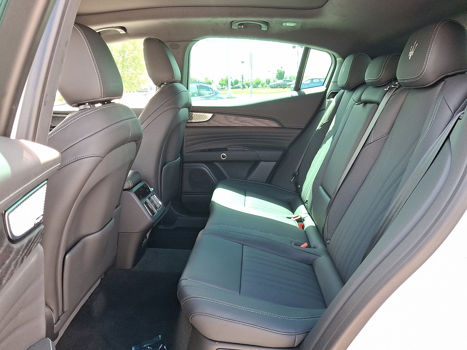 New 2025 Maserati Grecale GT image 5