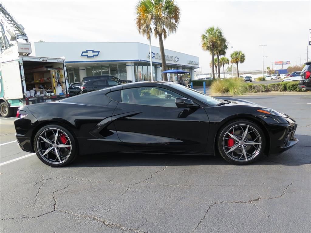 Used 2021 Chevrolet Corvette Stingray Preferred Cpe w/ Battery Protection Package image 2