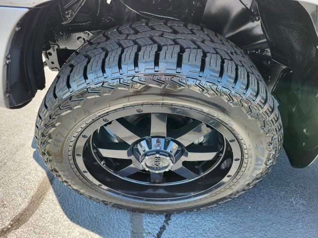 Used 2017 Toyota 4Runner SR5 Premium AWD/4WD image 24