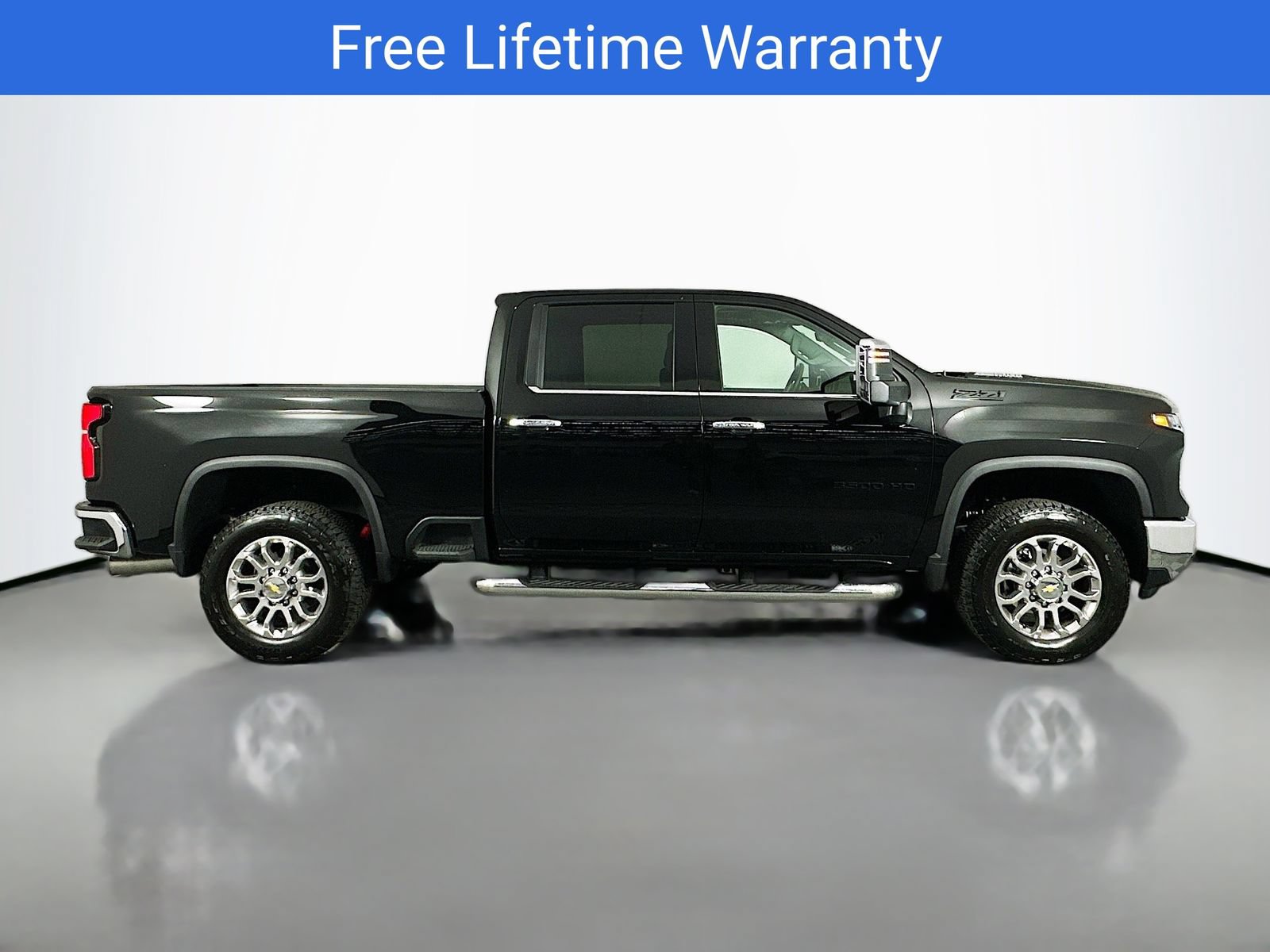 New 2025 Chevrolet Silverado 3500 LTZ w/ LTZ Premium Package AWD/4WD image 9