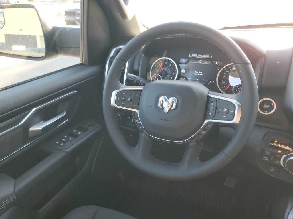 New 2026 RAM 1500 4x4 Crew Cab image 7