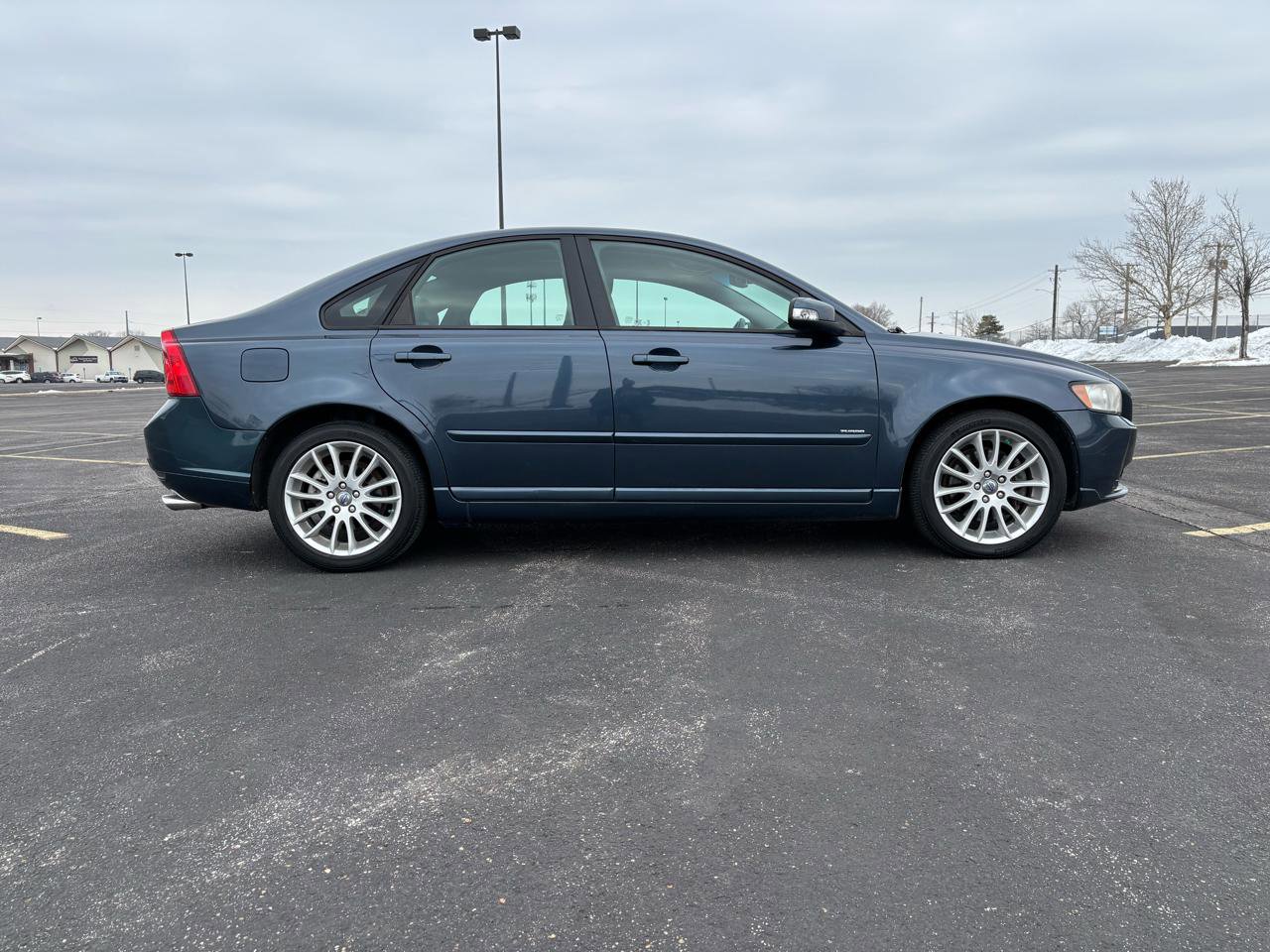 Used 2011 Volvo S40 T5 w/ Preferred Pkg FWD image 23