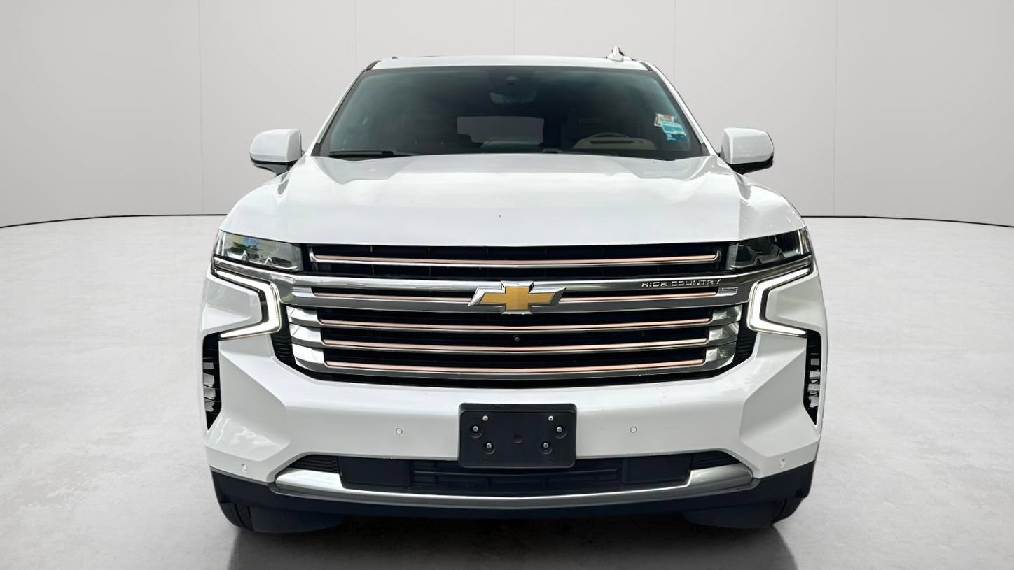 Used 2024 Chevrolet Suburban High Country AWD/4WD image 11