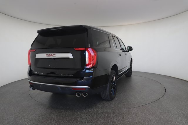 Used 2022 GMC Yukon XL Denali image 16