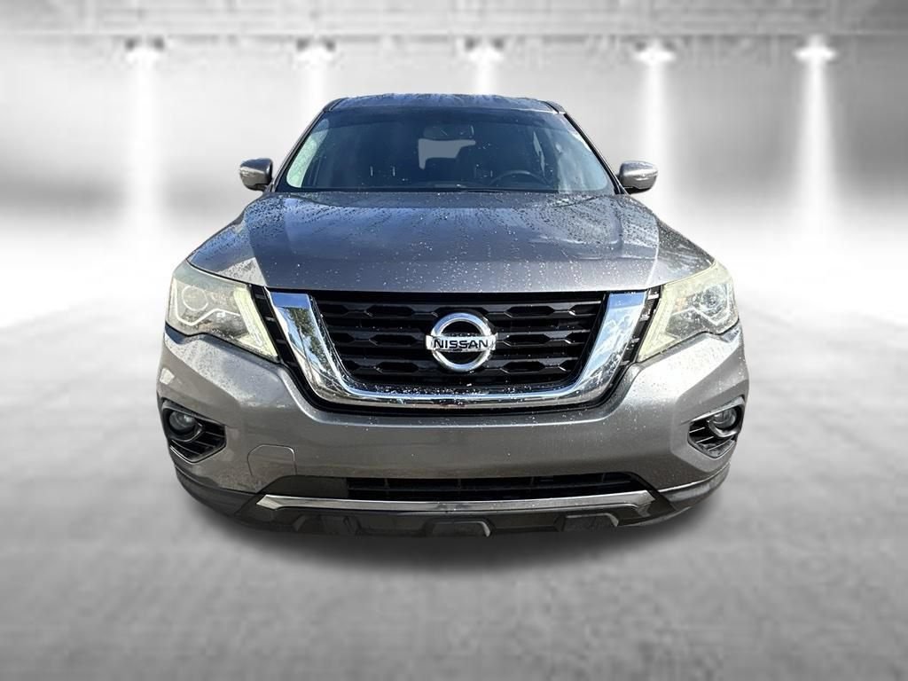 Used 2017 Nissan Pathfinder SV w/ Trailer Tow Package FWD image 10