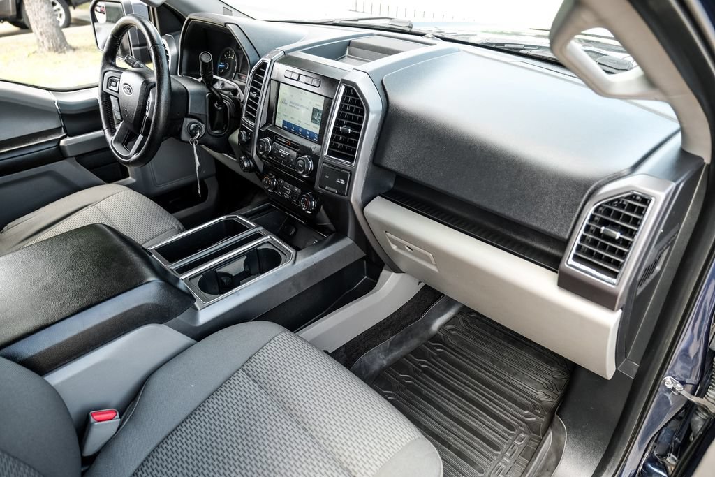 Used 2016 Ford F150 XLT w/ Equipment Group 302A Luxury RWD image 9