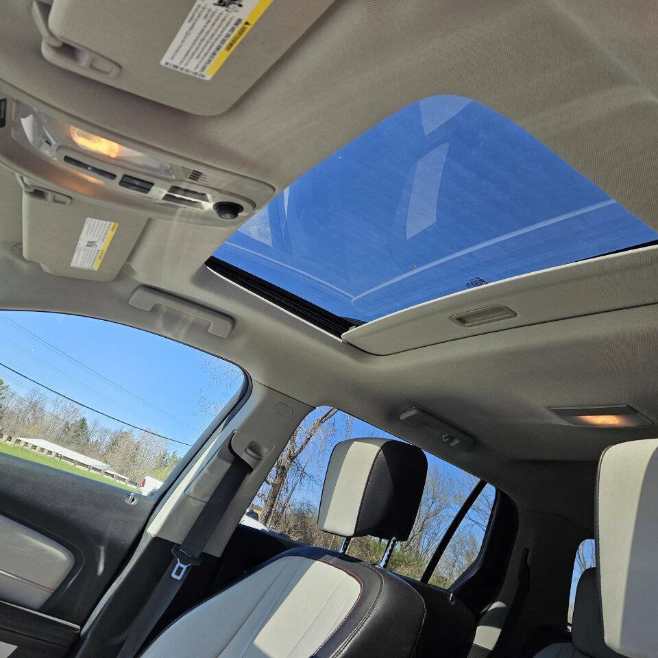 Used 2010 GMC Terrain SLT w/ Cargo Package AWD/4WD image 11