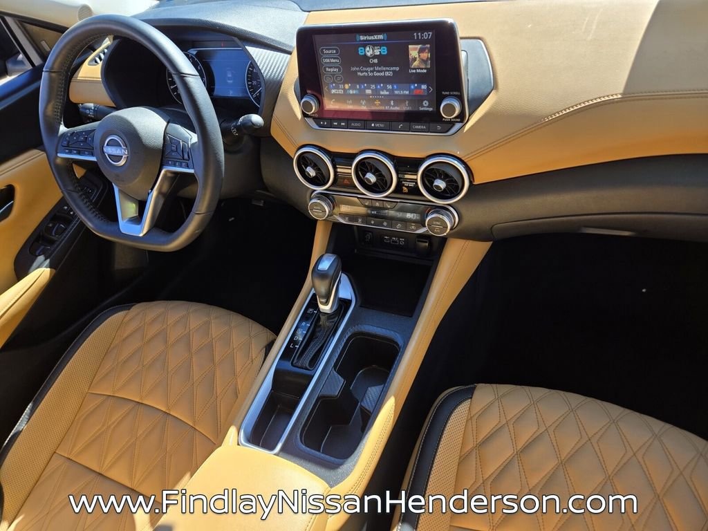 Used 2025 Nissan Sentra SV w/ SV Premium Package image 18