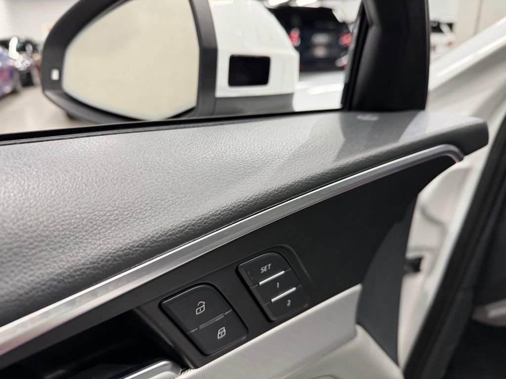 Used 2018 Audi A4 2.0T Prestige w/ Prestige Package image 41