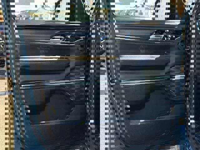 New 2026 Jeep Grand Wagoneer Summit image 9