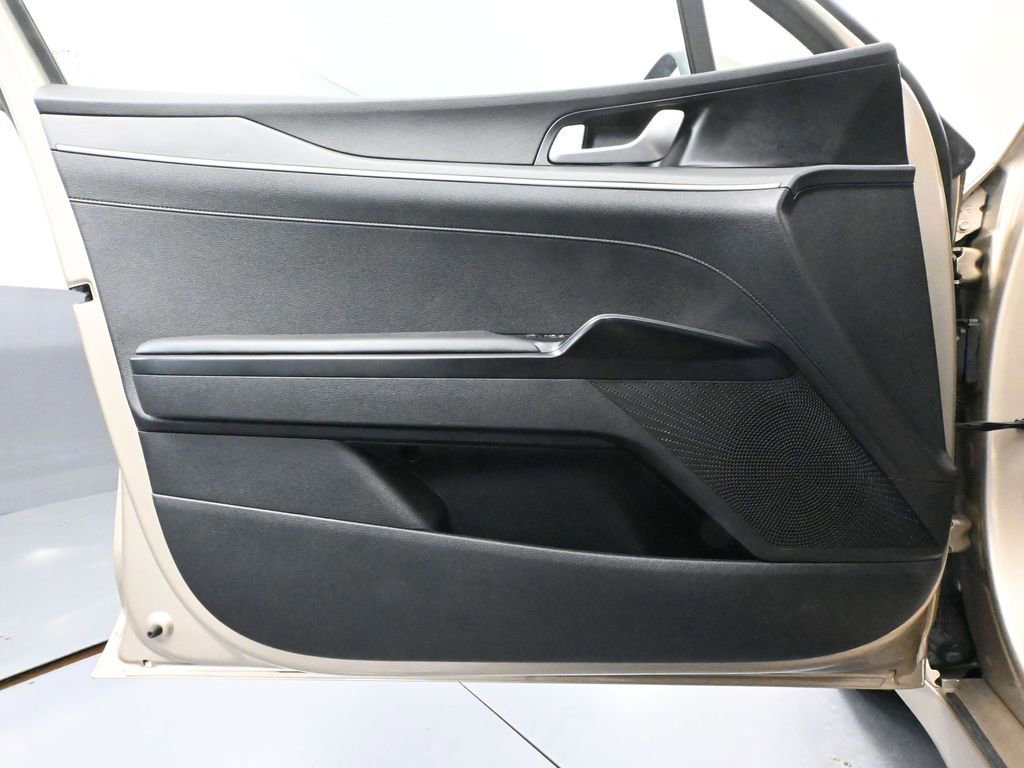 Used 2021 Kia K5 LXS image 18