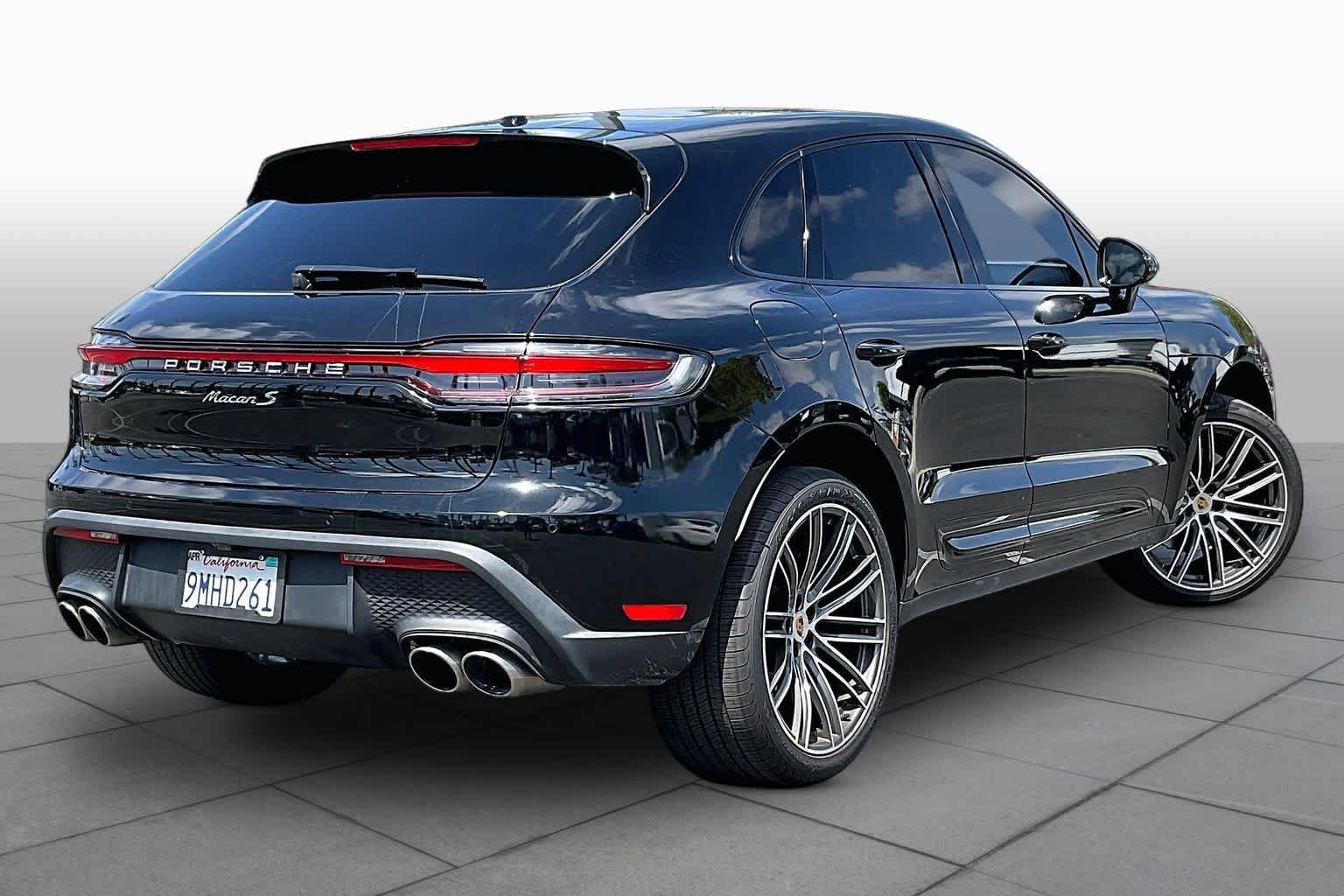 Used 2023 Porsche Macan S AWD/4WD image 11