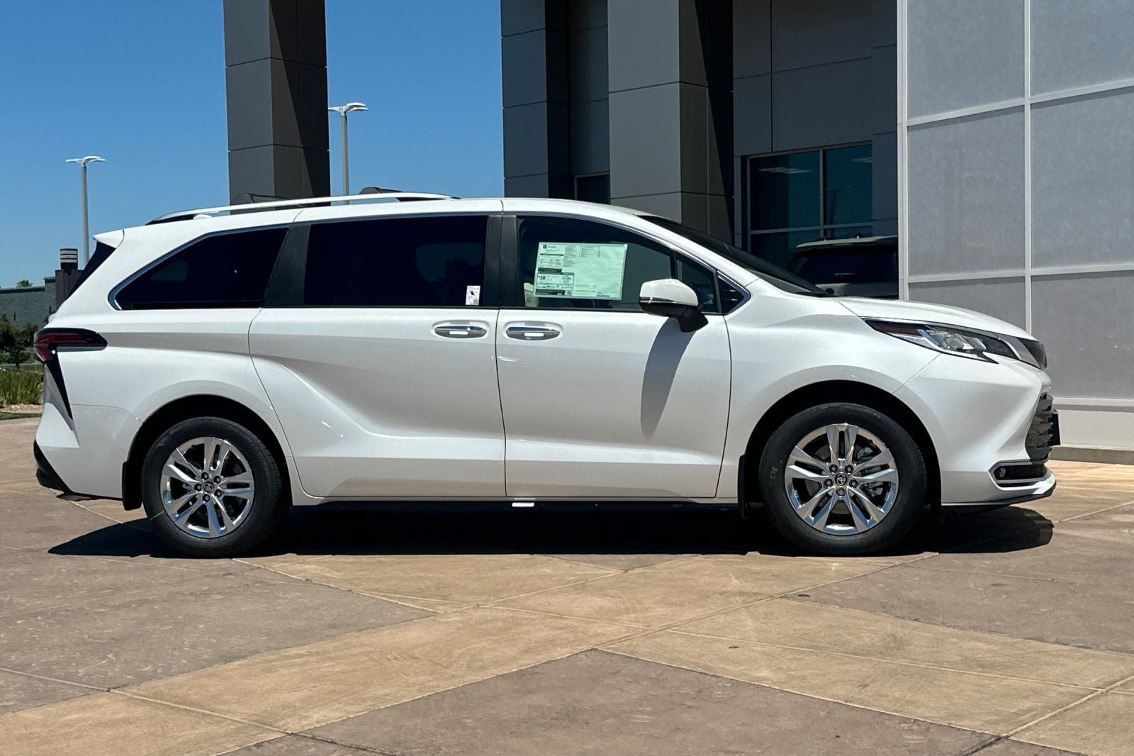 New 2026 Toyota Sienna Limited FWD video 3