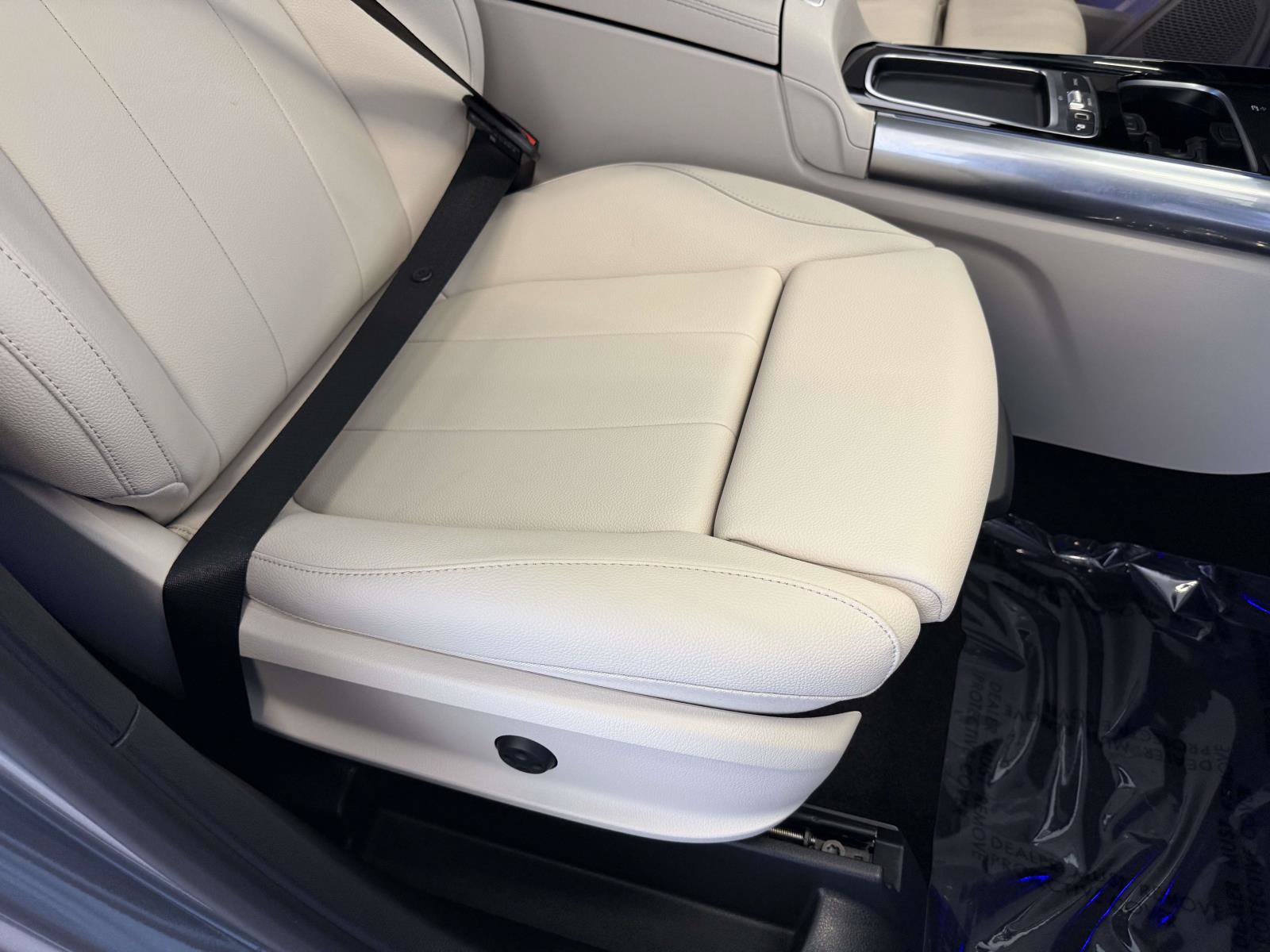 Used 2026 Mercedes-Benz GLA 250 4MATIC image 15