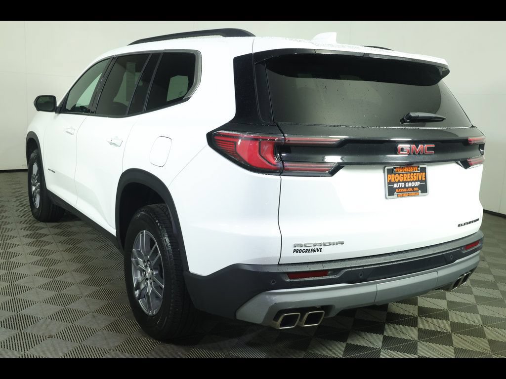 Used 2025 GMC Acadia Elevation FWD image 15