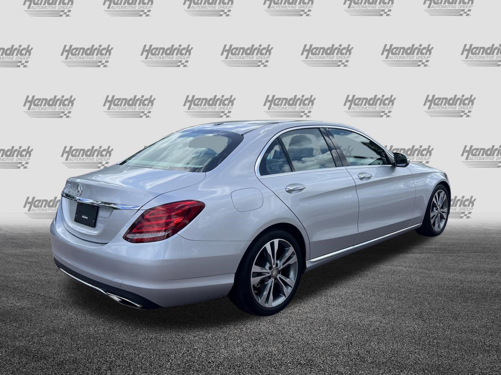 Used 2015 Mercedes-Benz C 300 Sedan image 10