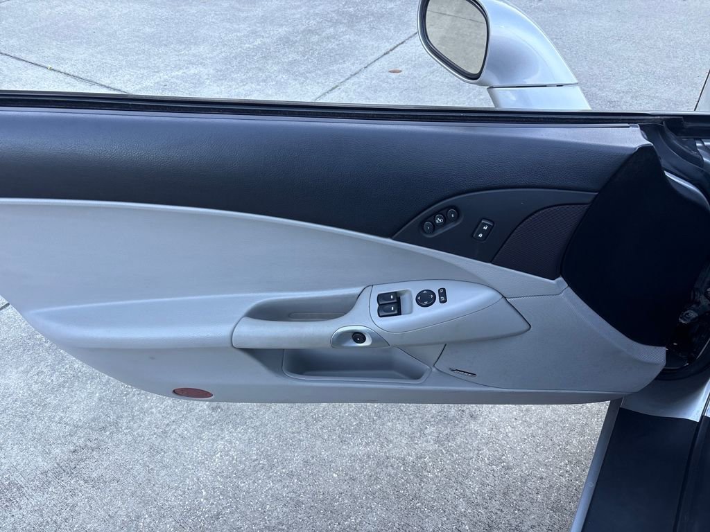 Used 2006 Chevrolet Corvette Coupe w/ Preferred Equipment Group image 16