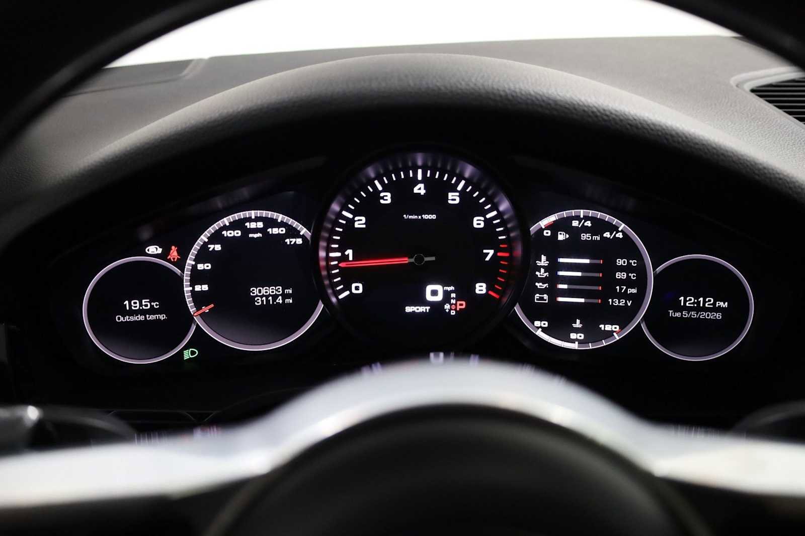 Used 2019 Porsche Cayenne AWD/4WD image 24