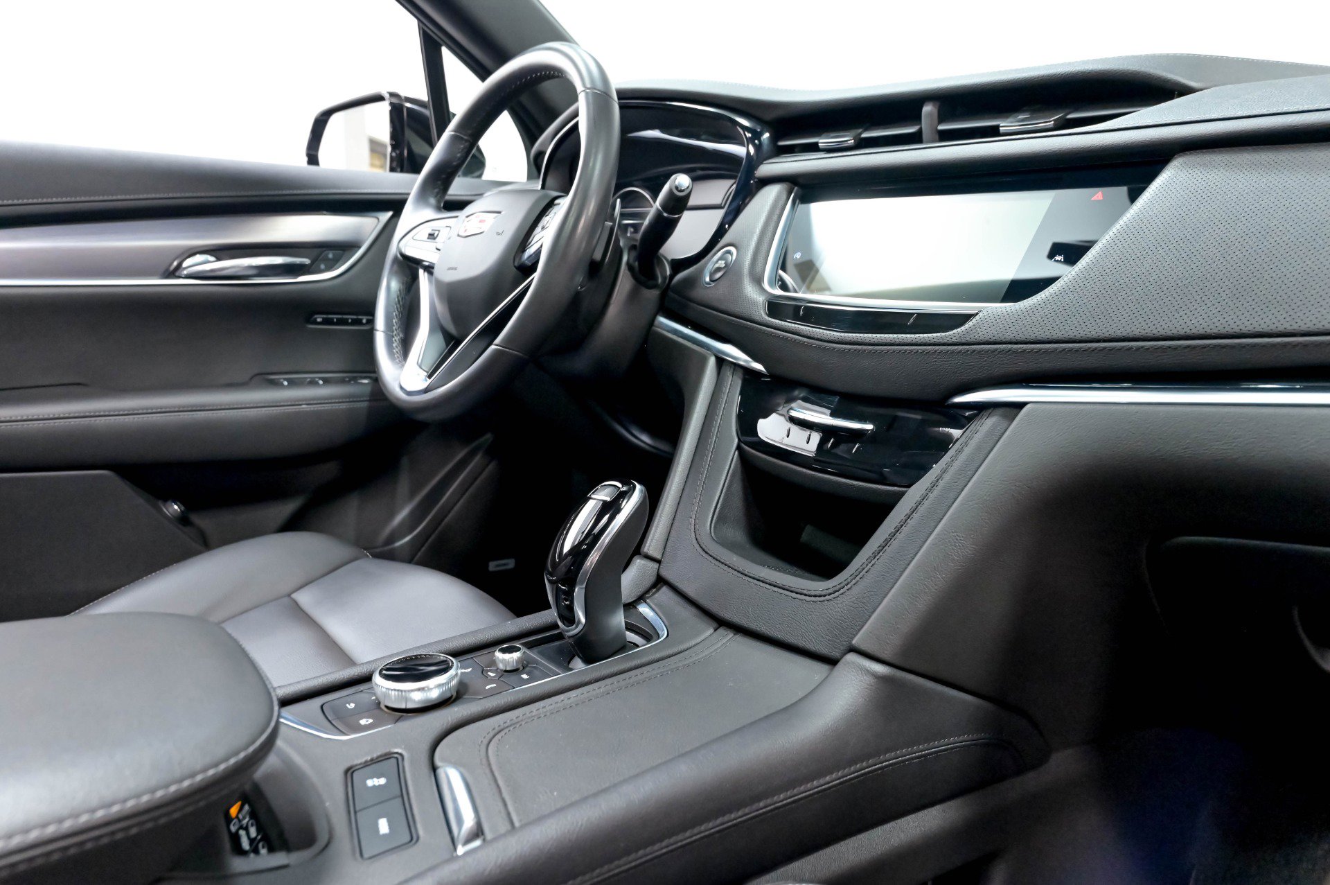 Used 2022 Cadillac XT6 Luxury FWD image 26