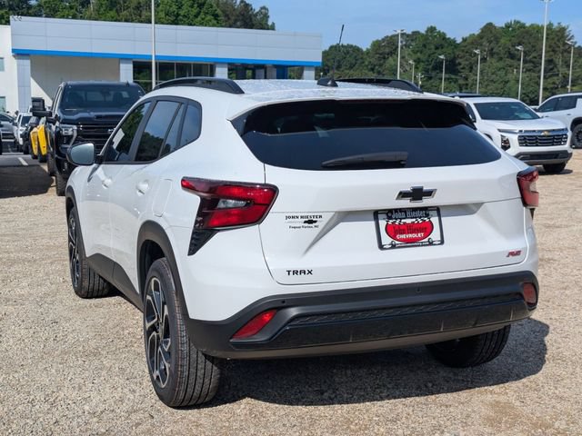 New 2026 Chevrolet Trax RS w/ Sunroof Package FWD image 4