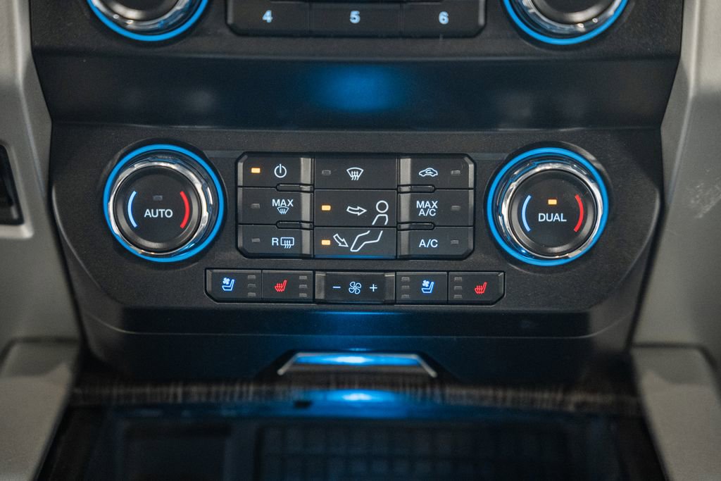 Used 2021 Ford F350 Lariat image 26