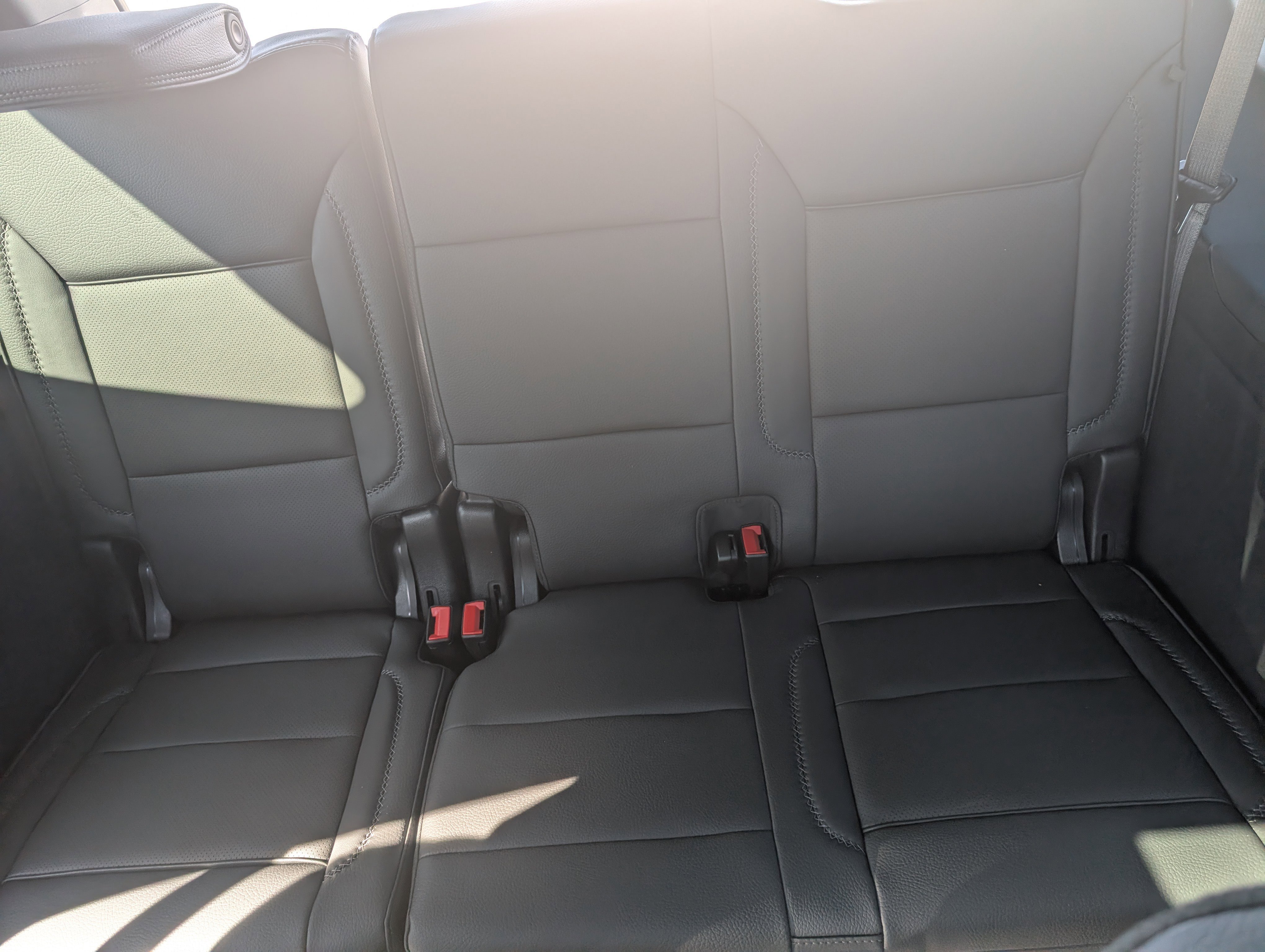 Used 2026 GMC Yukon Denali w/ Sun & Power Step Package image 26