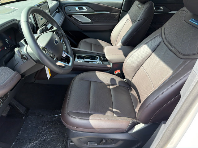 New 2027 Ford Explorer Platinum w/ 3.0L Ultimate Package RWD image 10