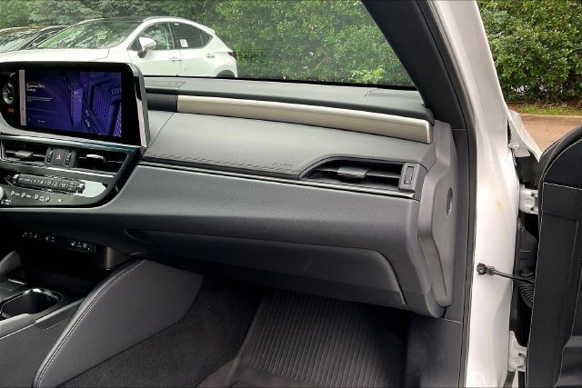 Used 2023 Lexus ES 350 F Sport w/ Accessory Package (Z2) FWD image 26