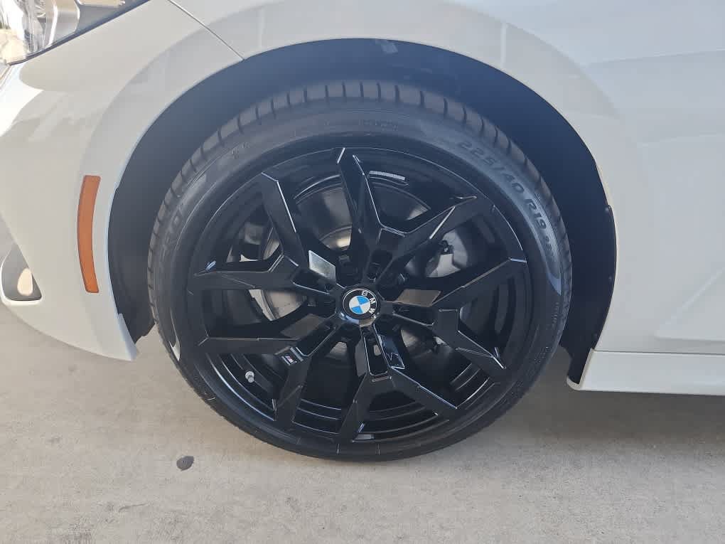 New 2026 BMW 330i Sedan w/ M Sport Package RWD image 7