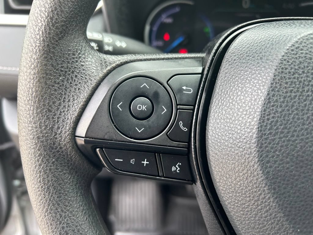 Used 2025 Toyota RAV4 XLE AWD/4WD image 13