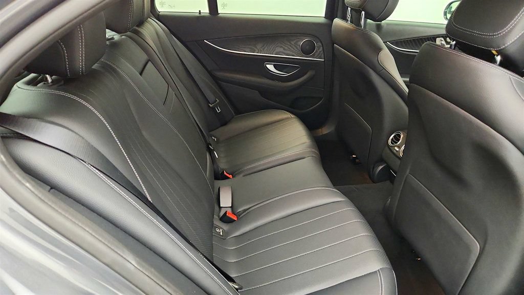 Used 2020 Mercedes-Benz E 350 Sedan image 22