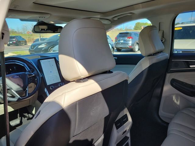 Used 2021 Ford Edge Titanium w/ Equipment Group 301A image 13
