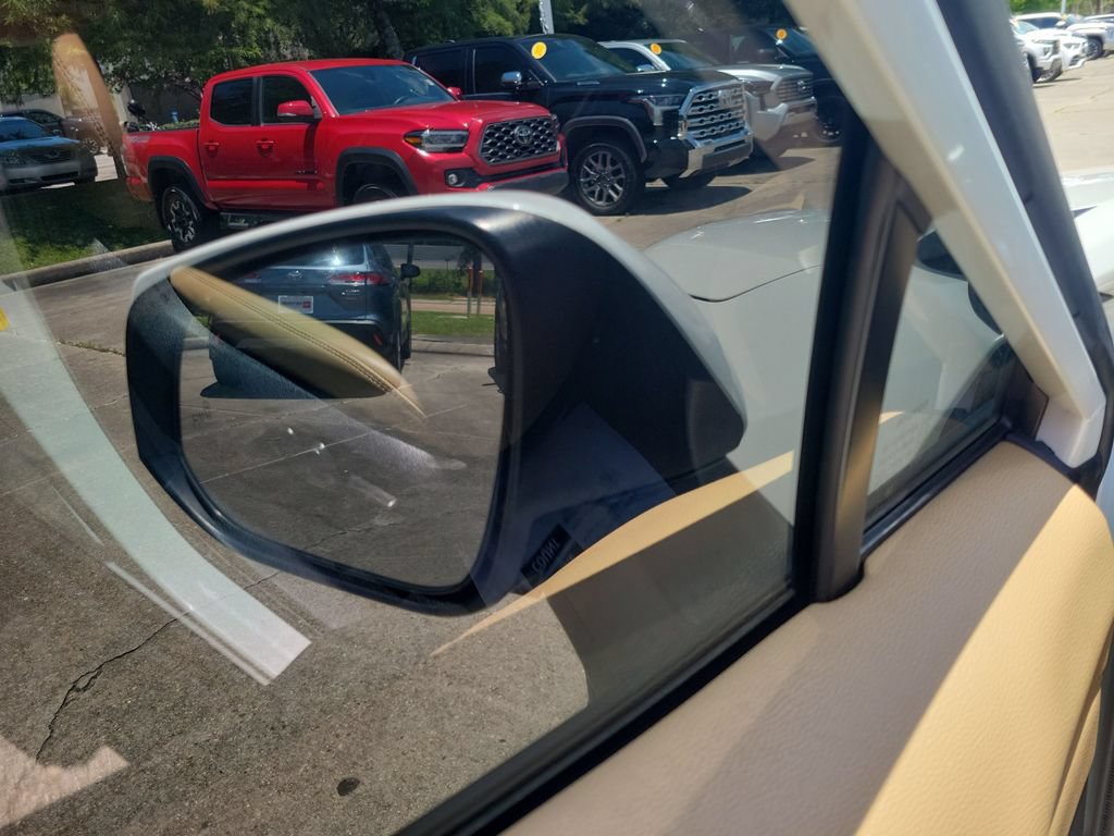 Certified 2019 Toyota RAV4 Limited w/ Advanced Technology Package FWD image 11