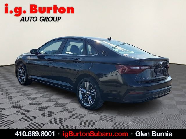 Used 2024 Volkswagen Jetta SE image 4