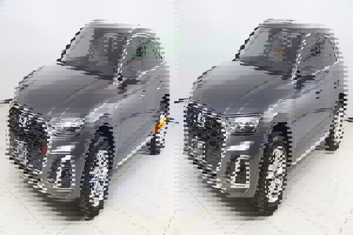 Used 2024 Audi Q5 2.0T Premium w/ Convenience Package image 22