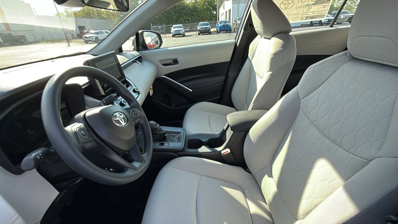 New 2026 Toyota Corolla Cross L image 27