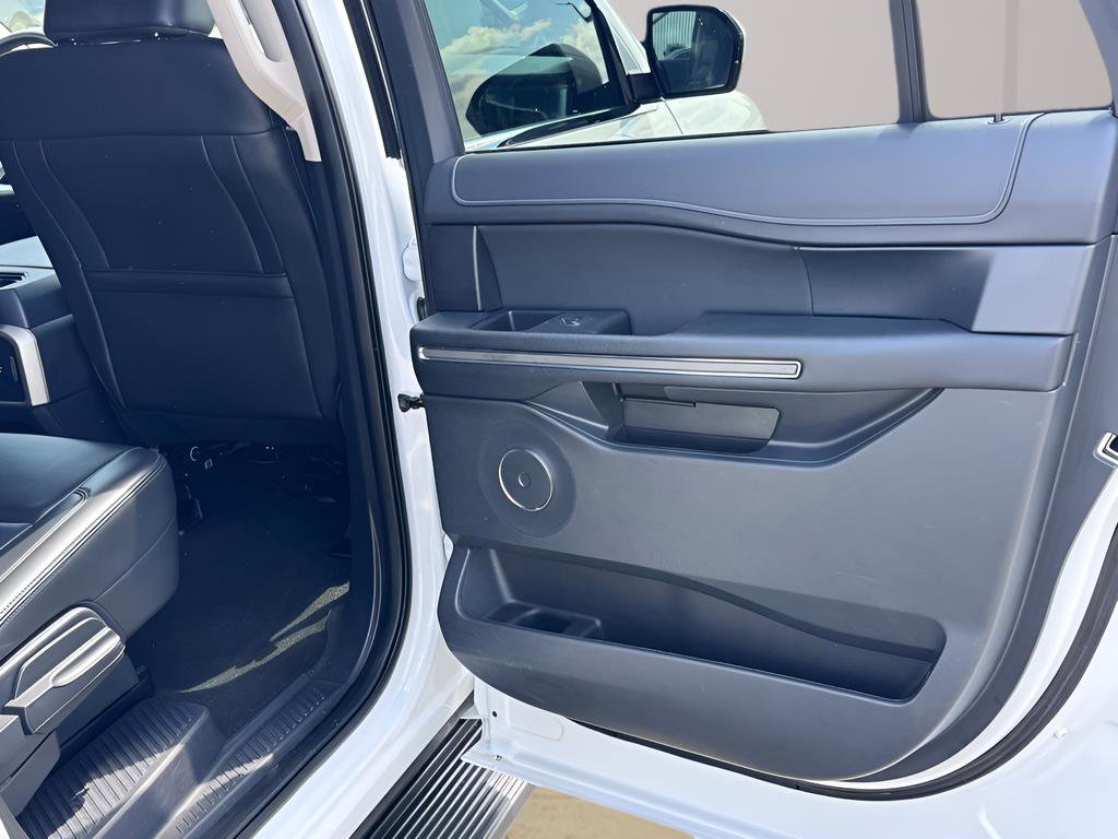 Used 2024 Ford Expedition Max XLT RWD image 25