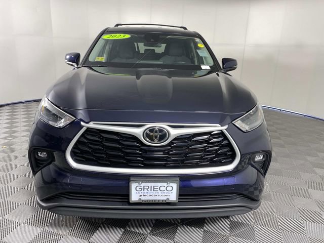Used 2023 Toyota Highlander LE image 4