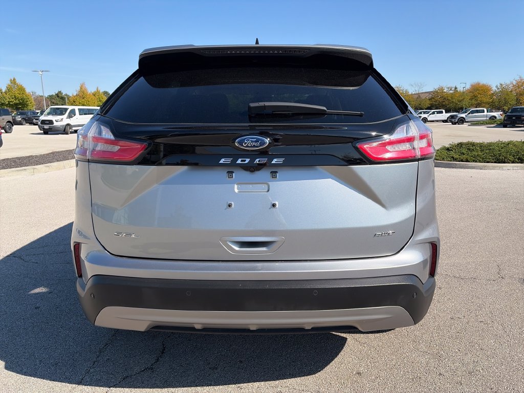 Used 2024 Ford Edge SEL w/ Convenience Package AWD/4WD image 6