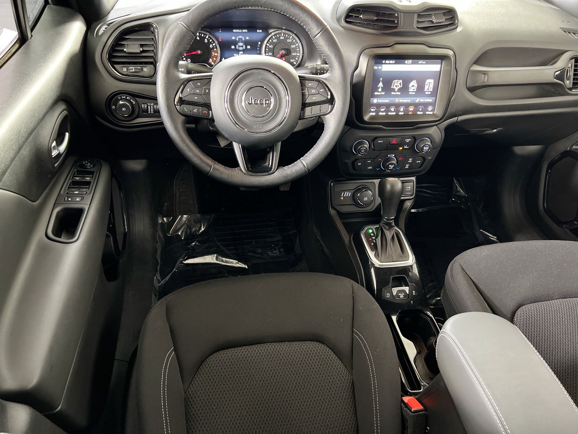 Used 2022 Jeep Renegade Altitude w/ Convenience Group AWD/4WD image 21
