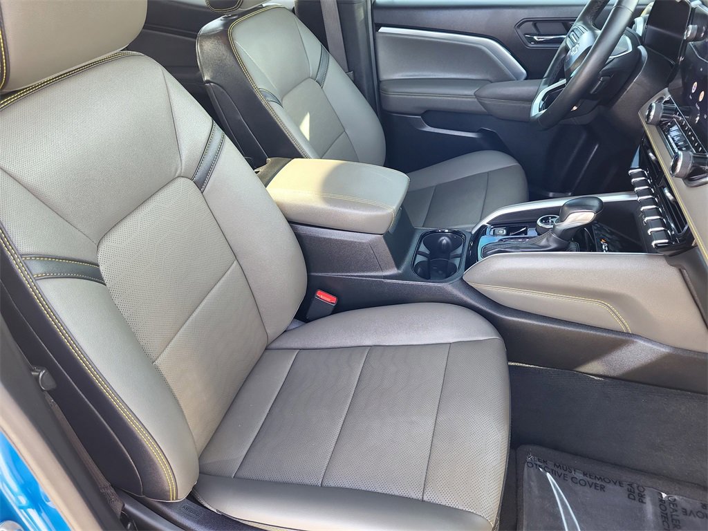 Certified 2024 Chevrolet Colorado ZR2 w/ ZR2 Convenience Package III image 17